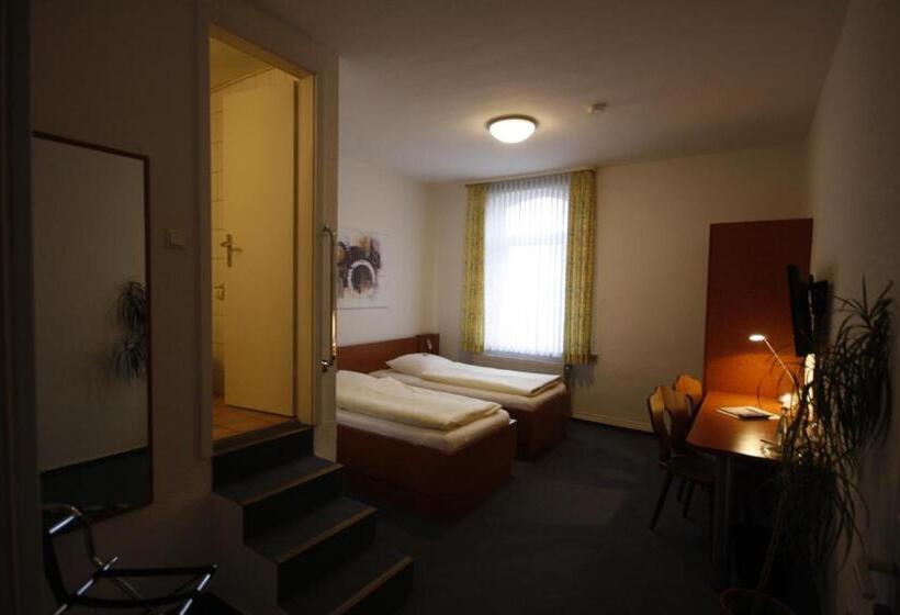 호텔 Gaststätte Mutter Buermann