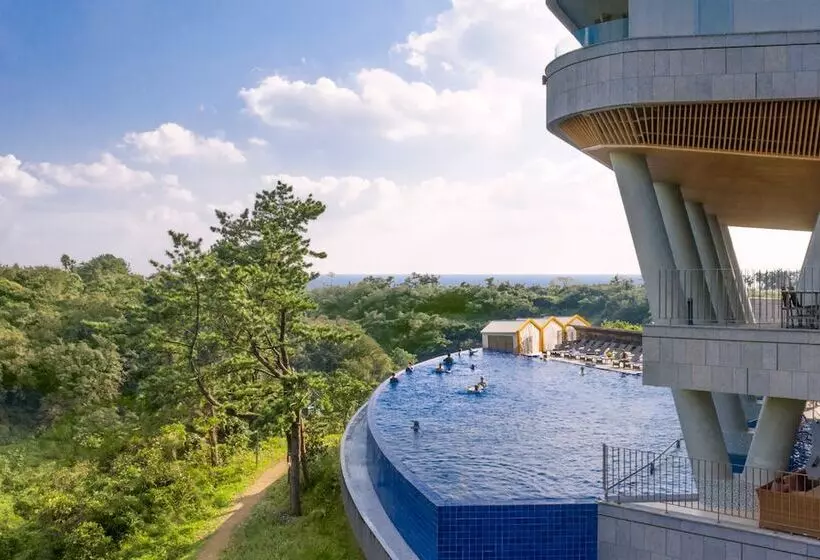 Hidden Cliff Hotel And Nature