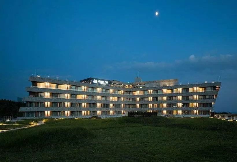 Hidden Cliff Hotel And Nature