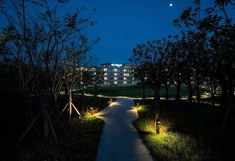 Hidden Cliff Hotel And Nature