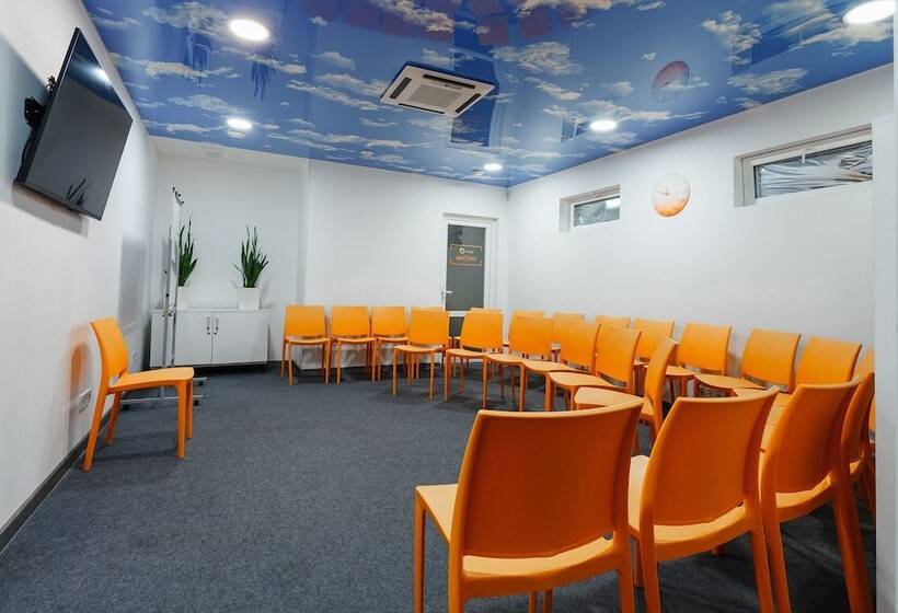 هتل Orange