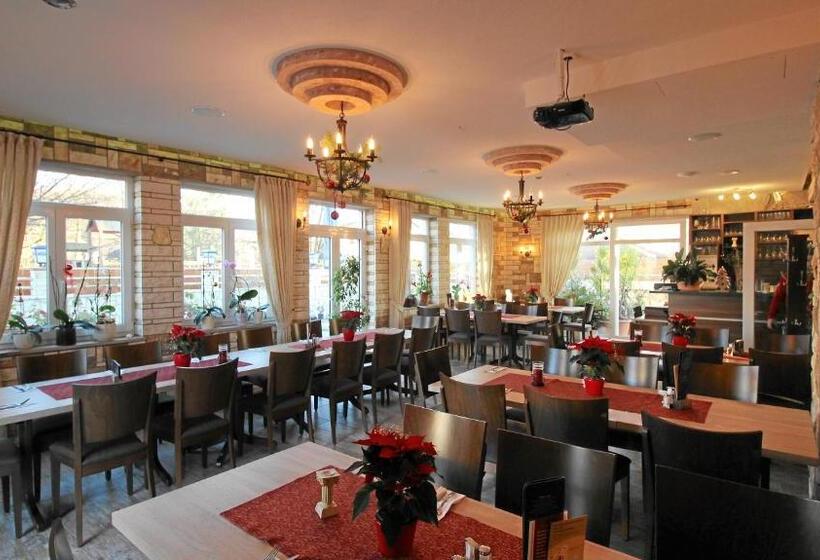 هتل Restaurant Axion