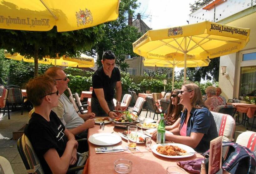 هتل Restaurant Axion