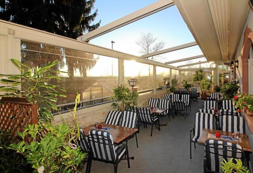 هتل Restaurant Axion