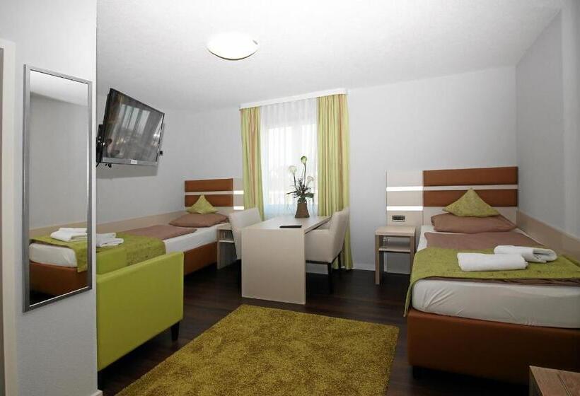 هتل Restaurant Axion