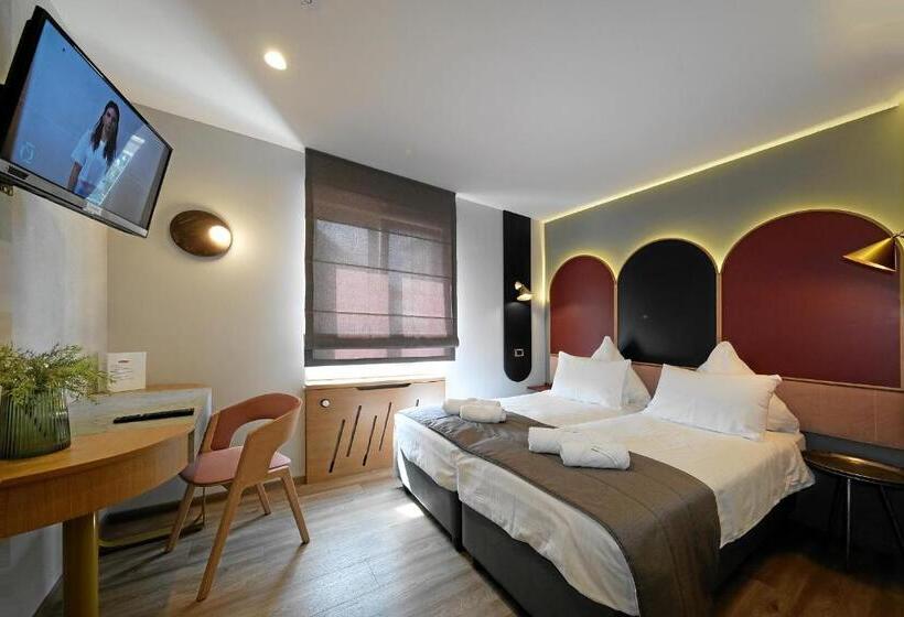 هتل Restaurant Axion