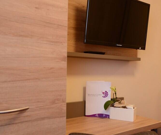 בית מלון כפרי Weinhaus Grafen