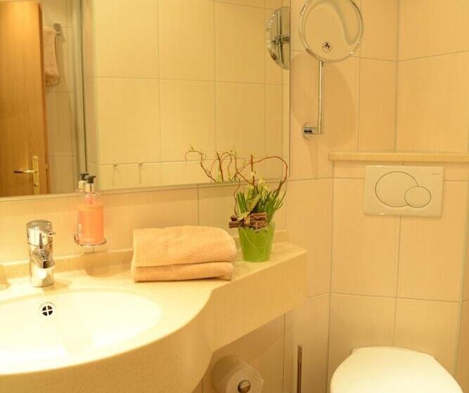 בית מלון כפרי Weinhaus Grafen