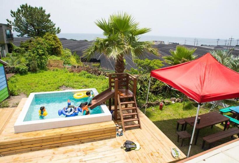 Jeju Haebaragi Pension