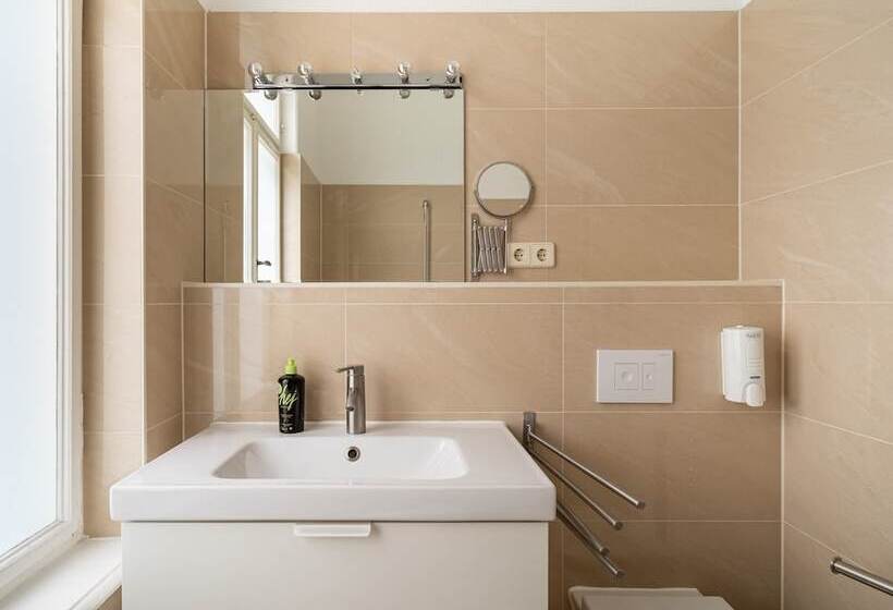 Limehome Dresden Antonstraße