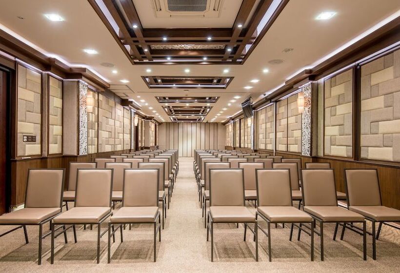 Rimnaam Klangchan Hotel   Sha Plus