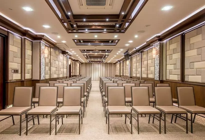 Rimnaam Klangchan Hotel   Sha Plus