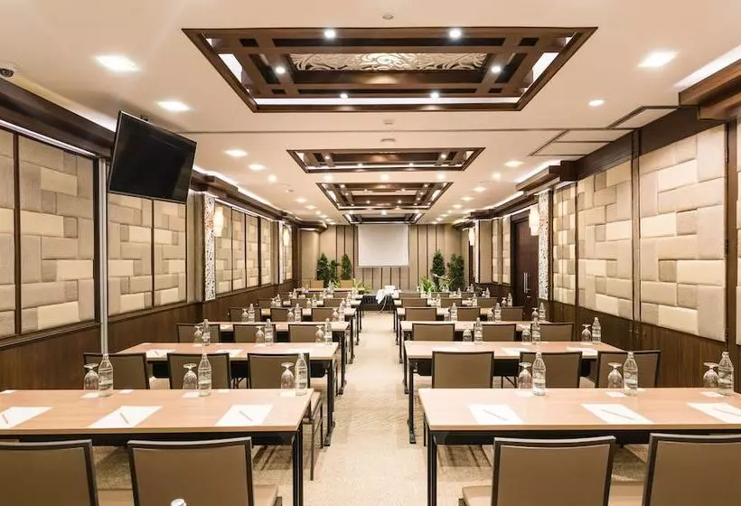 Rimnaam Klangchan Hotel   Sha Plus