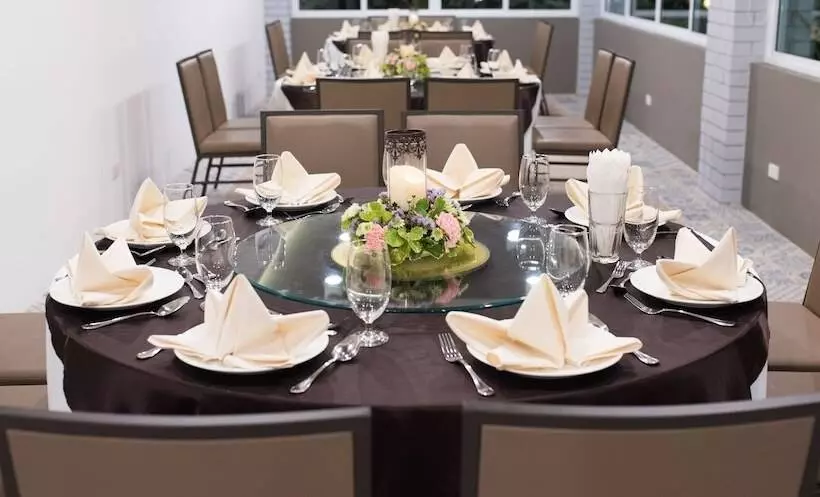 Rimnaam Klangchan Hotel   Sha Plus