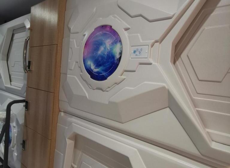 橙舍二館 Tw Hostel 2