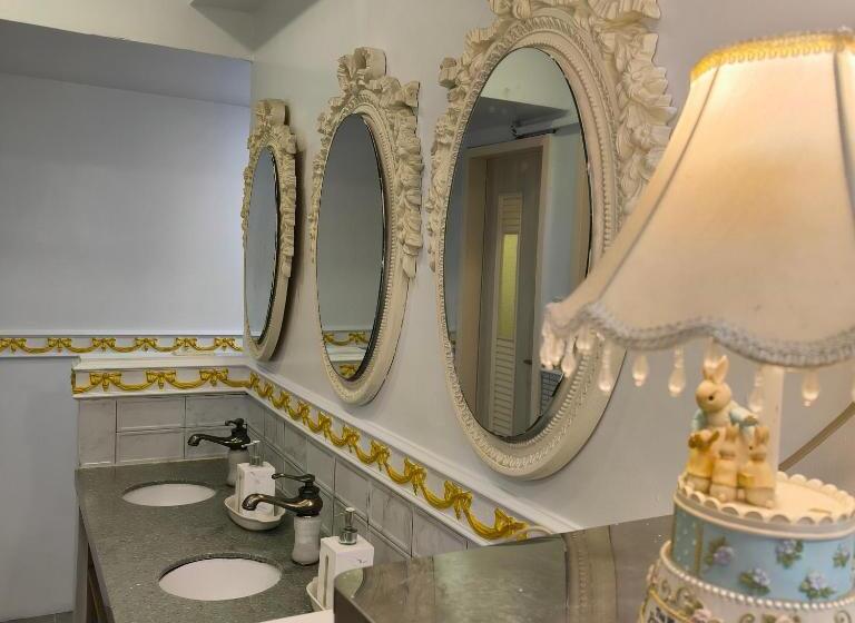 橙舍二館 Tw Hostel 2