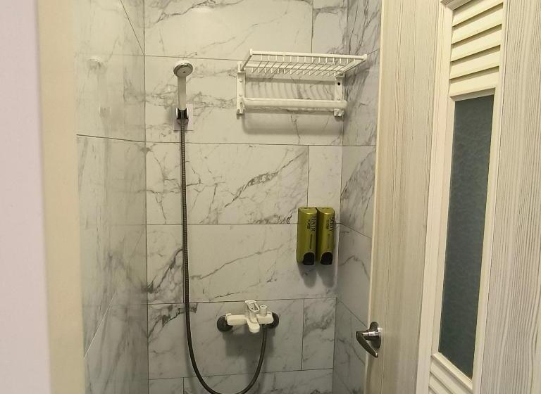 橙舍二館 Tw Hostel 2