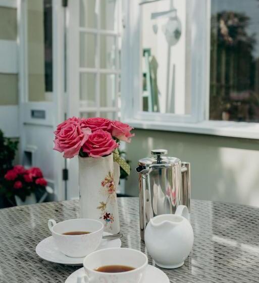 Apple Tree Bed And Breakfast