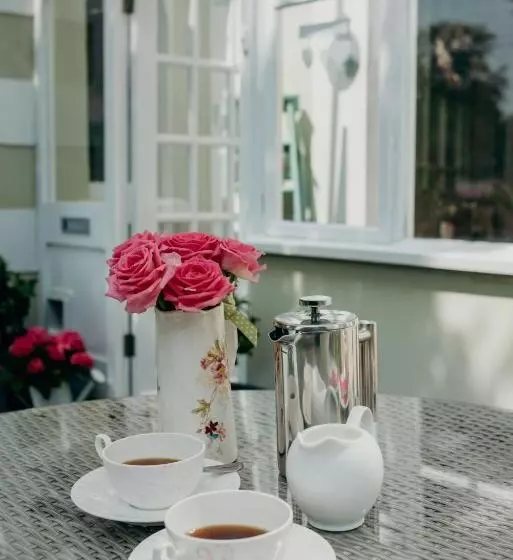 Apple Tree Bed And Breakfast