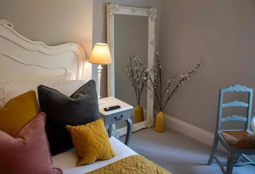 Apple Tree Bed And Breakfast