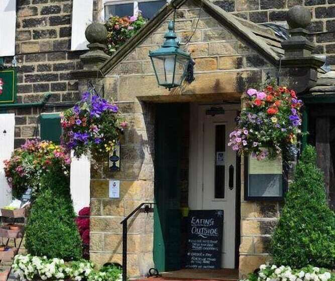 مبيت وإفطار Busfeild Arms