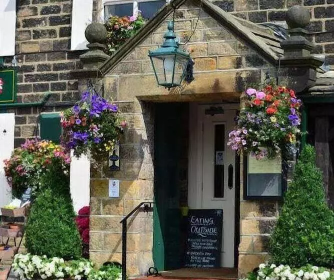 Aamiaismajoitus (B&B) Busfeild Arms