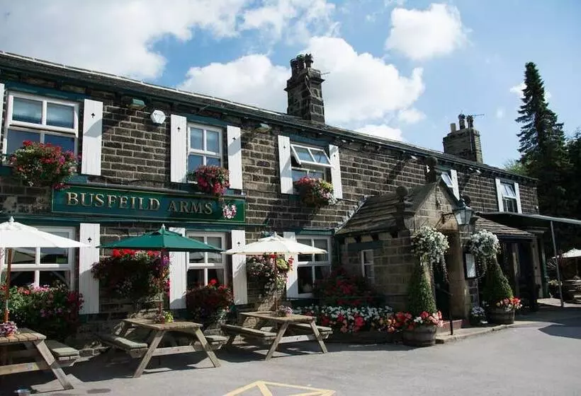 Aamiaismajoitus (B&B) Busfeild Arms