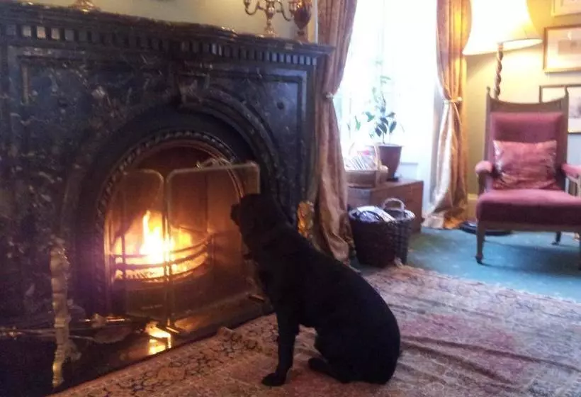 تختخواب و صبحانه Duncan House