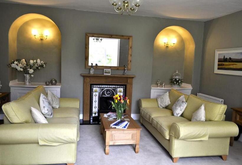 민박 Dunster Mill House