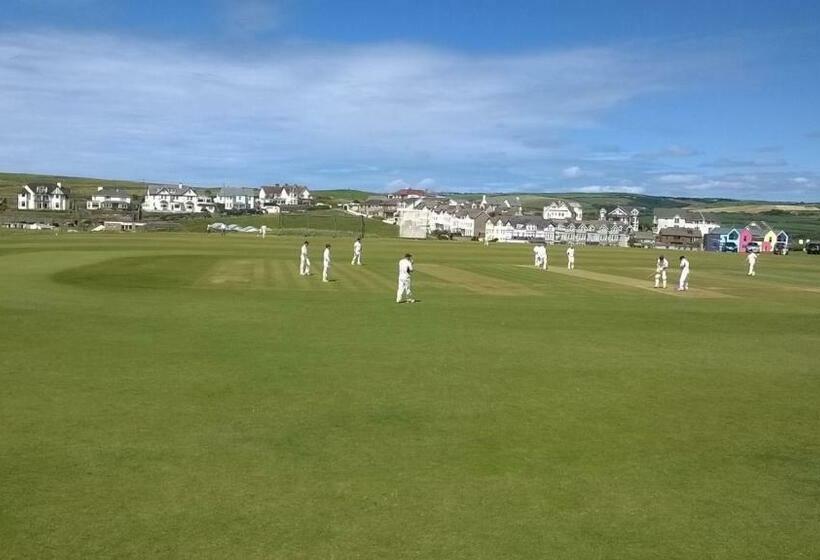 Bed and Breakfast Sea Jade Guest House