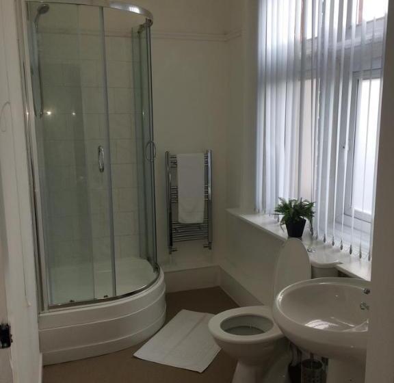 مبيت وإفطار Sheridans Budget Accomodation