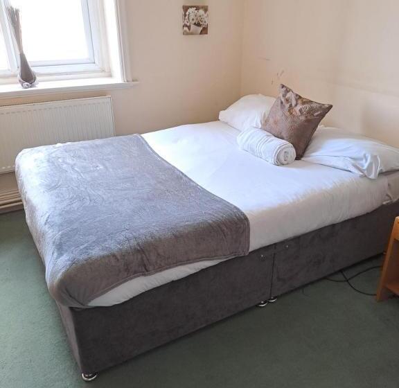 مبيت وإفطار Sheridans Budget Accomodation