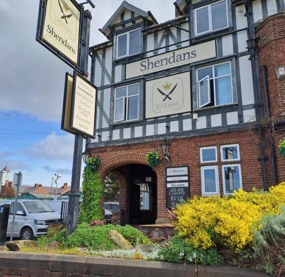 مبيت وإفطار Sheridans Budget Accomodation