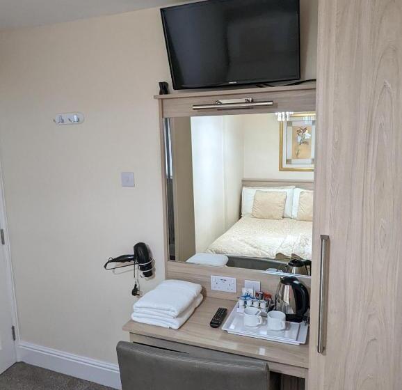 تختخواب و صبحانه The Stafford