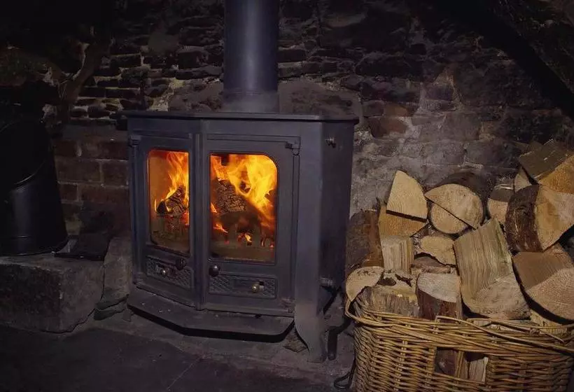 Hotelli Crown And Anchor Inn