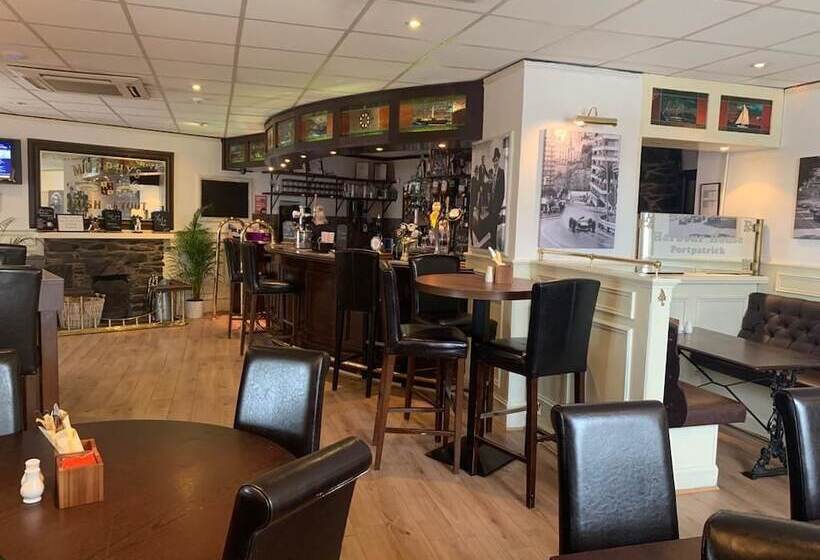 Hotel The Harbour House Sea Front