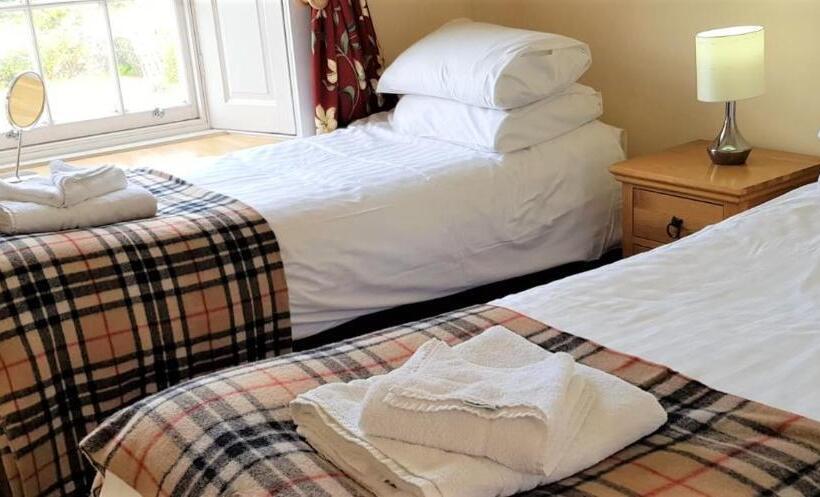 Hotel The Harbour House Sea Front