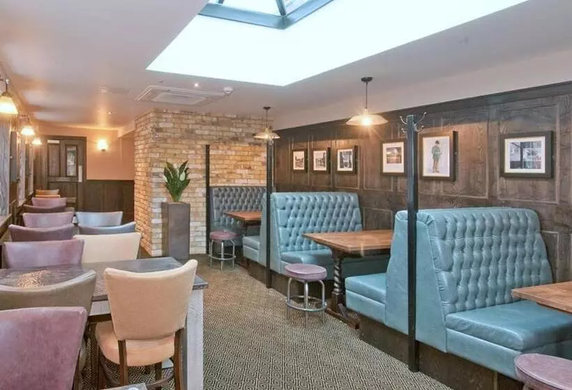 هتل The Bath Arms Wetherspoon