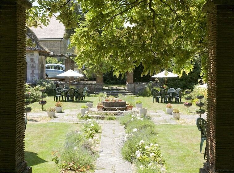 Hotel The Broadway Park