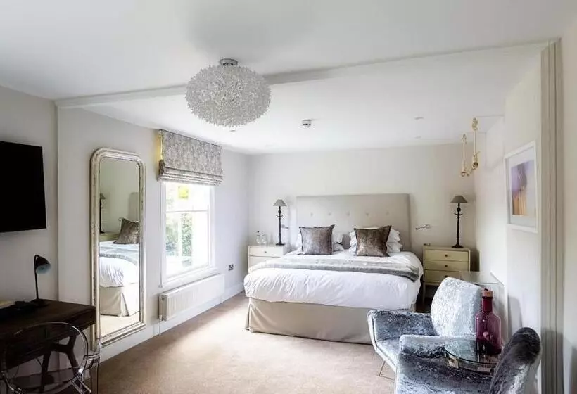 Hotelli The Goudhurst Inn