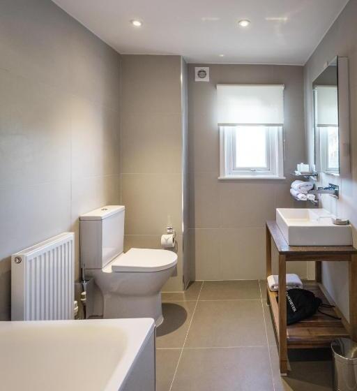 Отель The Goudhurst Inn