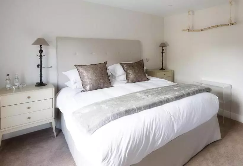 Hotelli The Goudhurst Inn