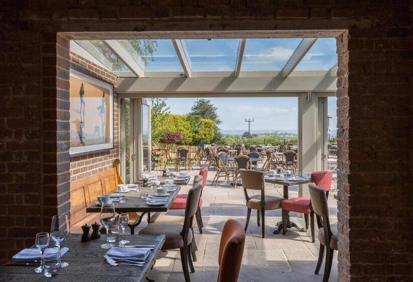 Отель The Goudhurst Inn