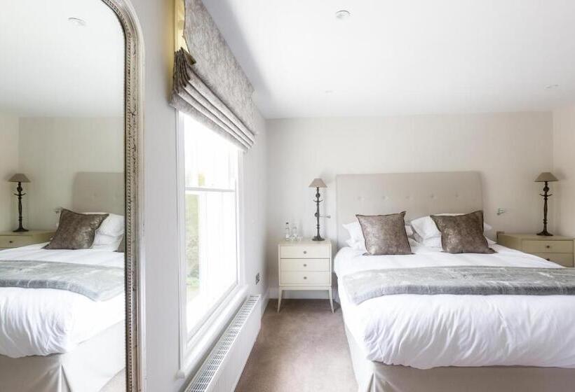 Отель The Goudhurst Inn