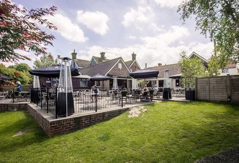 Отель The Goudhurst Inn