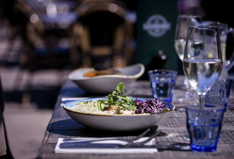 Отель The Goudhurst Inn