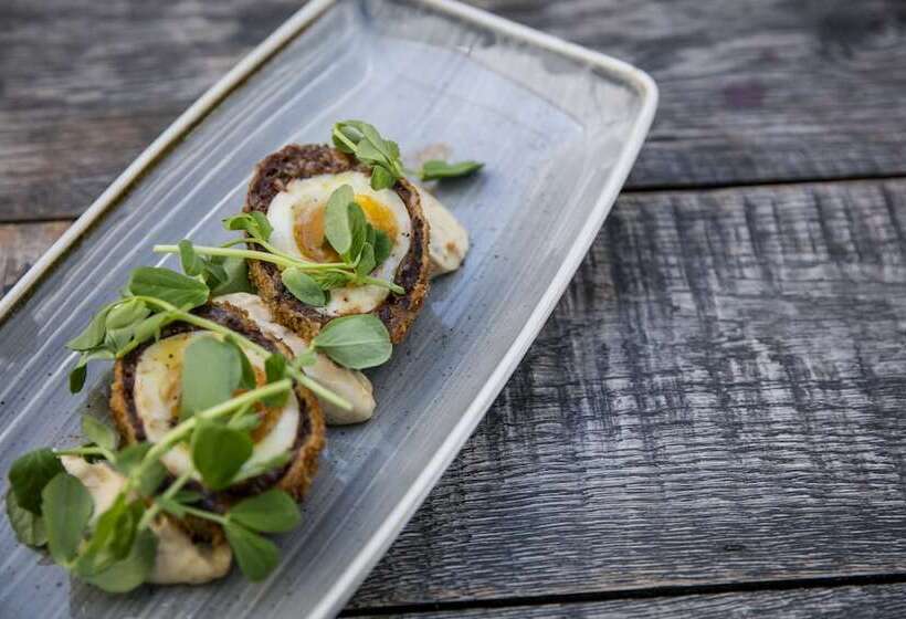 Отель The Goudhurst Inn