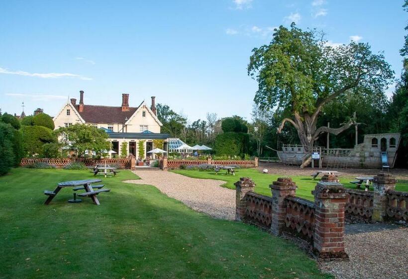 ホテル The Oaksmere