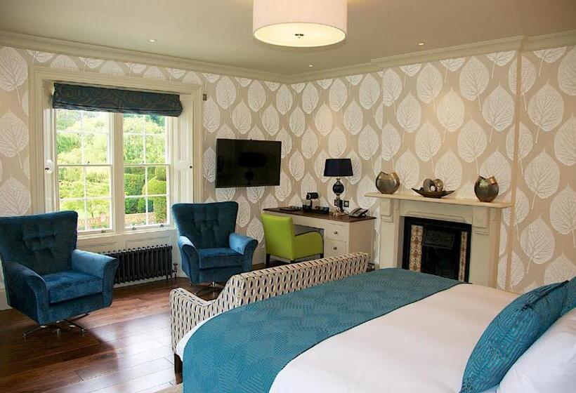 ホテル The Oaksmere