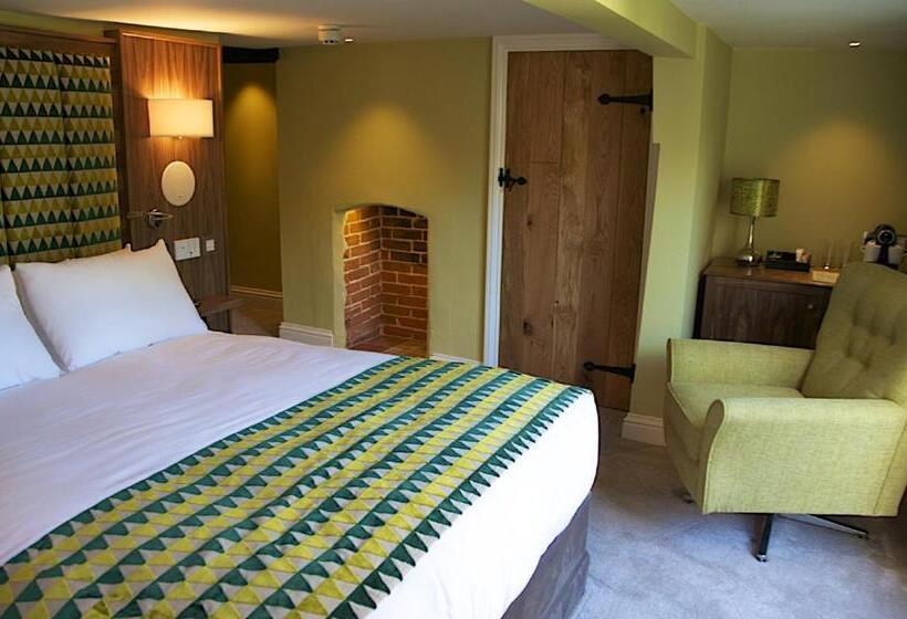 ホテル The Oaksmere